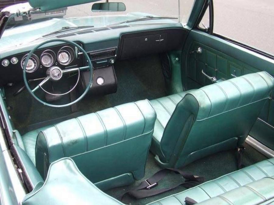  Chevrolet Corvair Convertible 1966 года  (фото 2 из 25)
